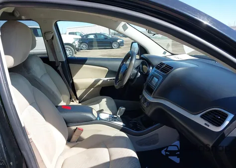 2017 Dodge Journey Se z USA, uszkodzony, nr VIN 3C4PDCAB1HT519495